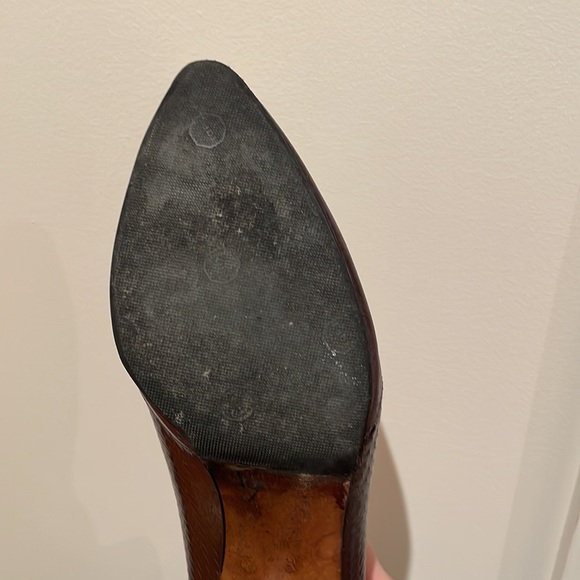 Vintage Heels by Amalfi - Picture 3 of 3